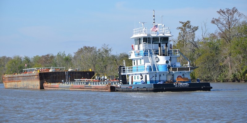 rc tugboat with barge